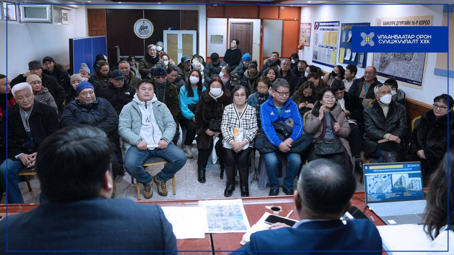 ​Толгойт дэд төвийн нөлөөлөлд өртсөн өрхийн гишүүдтэй уулзаж, мэдээлэл өгч ажиллалаа.